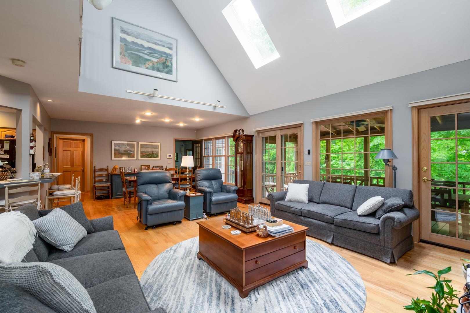 39 Robertson Drive