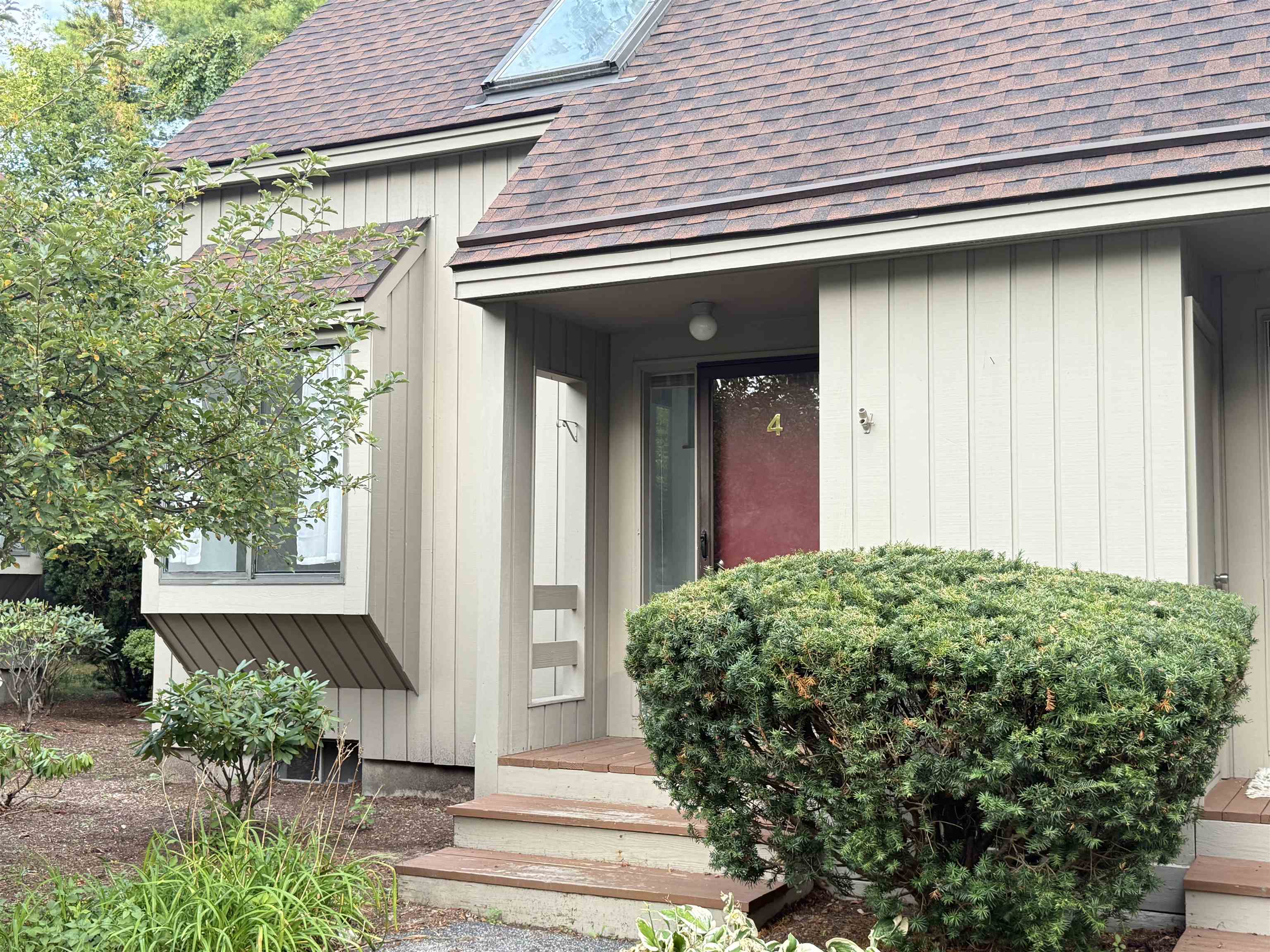 4 Churchill Court