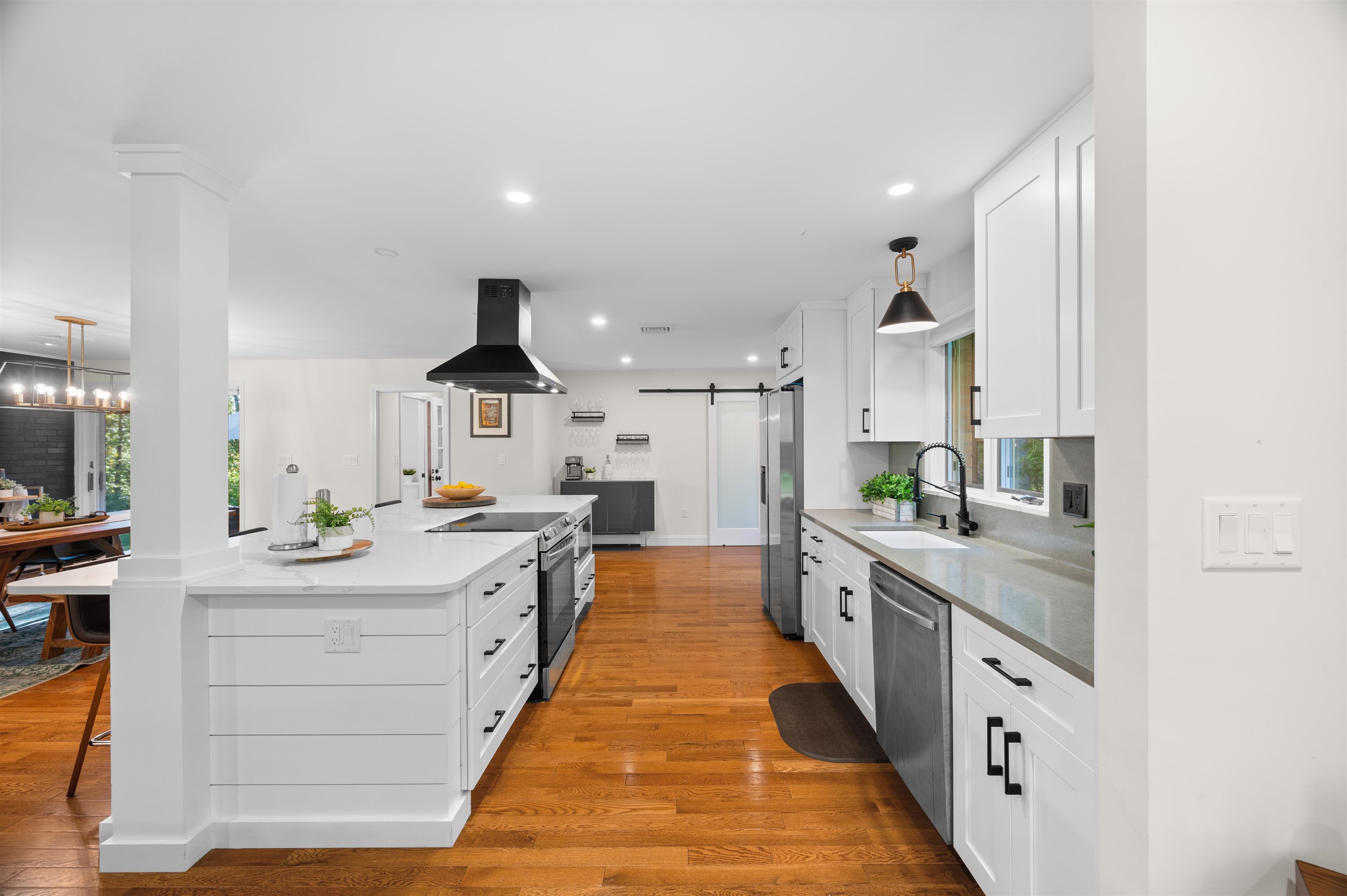 16 Hemlock Hill Road