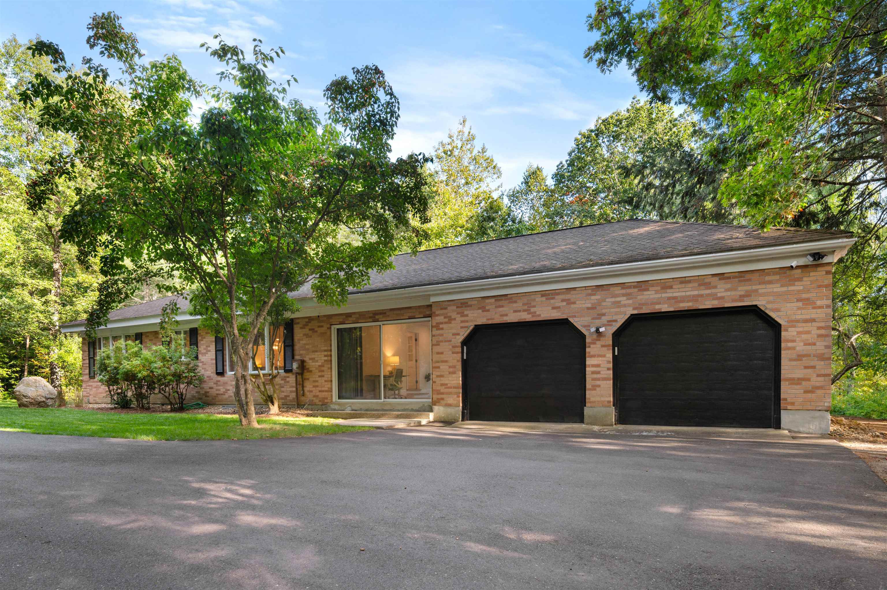 16 Hemlock Hill Road