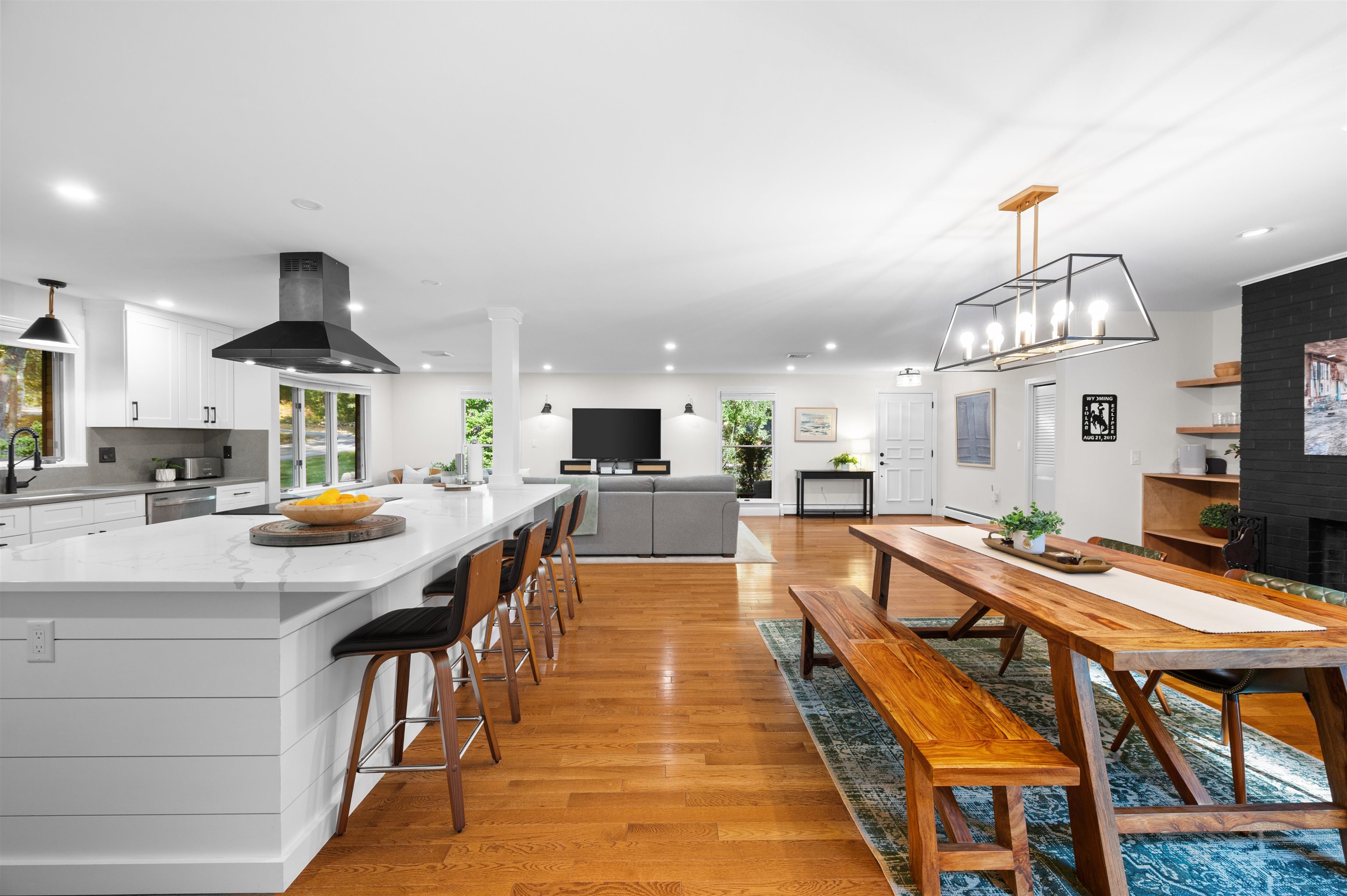 16 Hemlock Hill Road