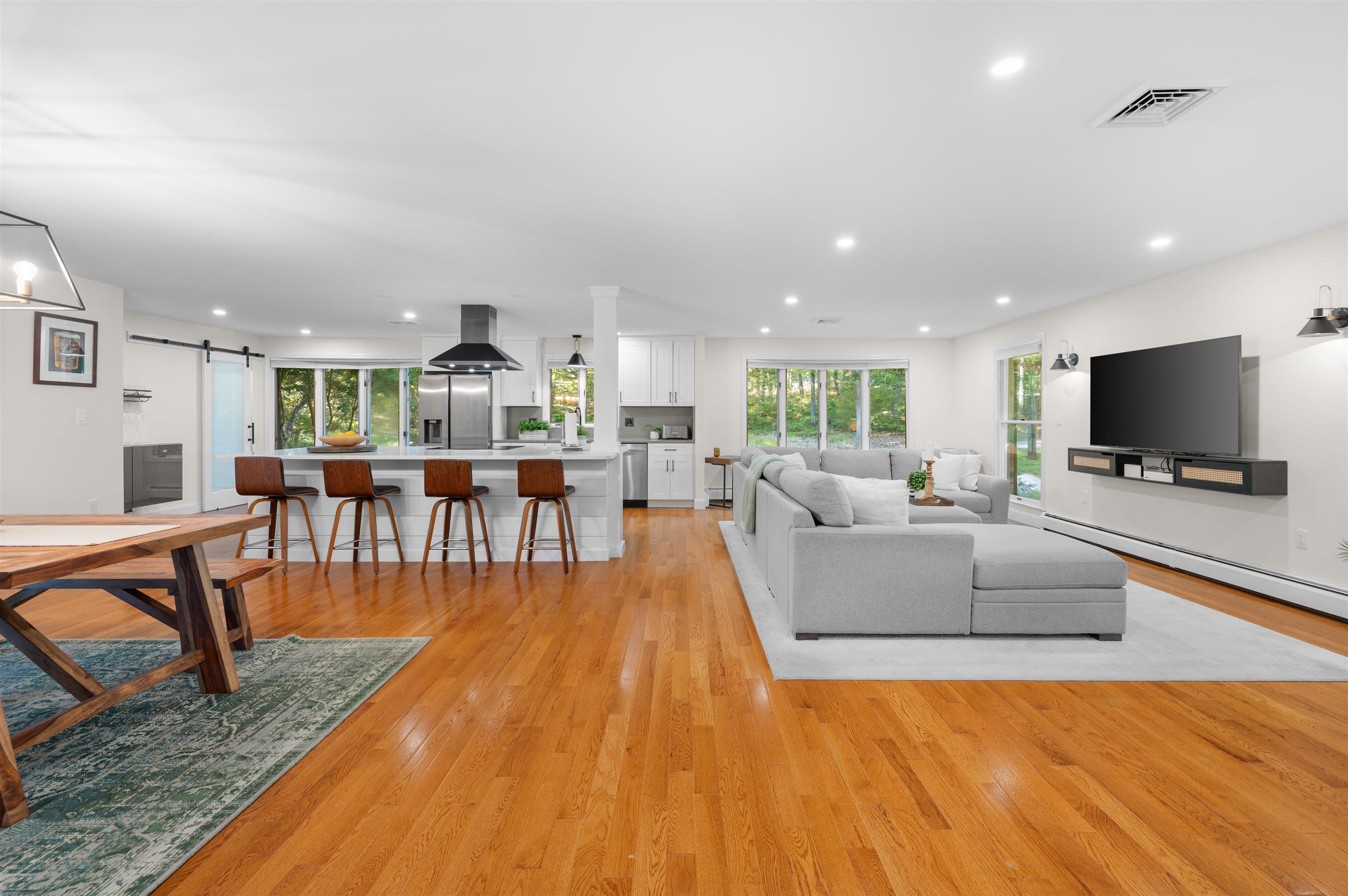 16 Hemlock Hill Road