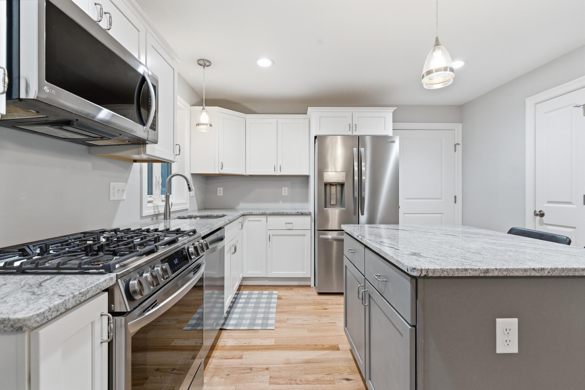 599 W Hollis Street Unit: B