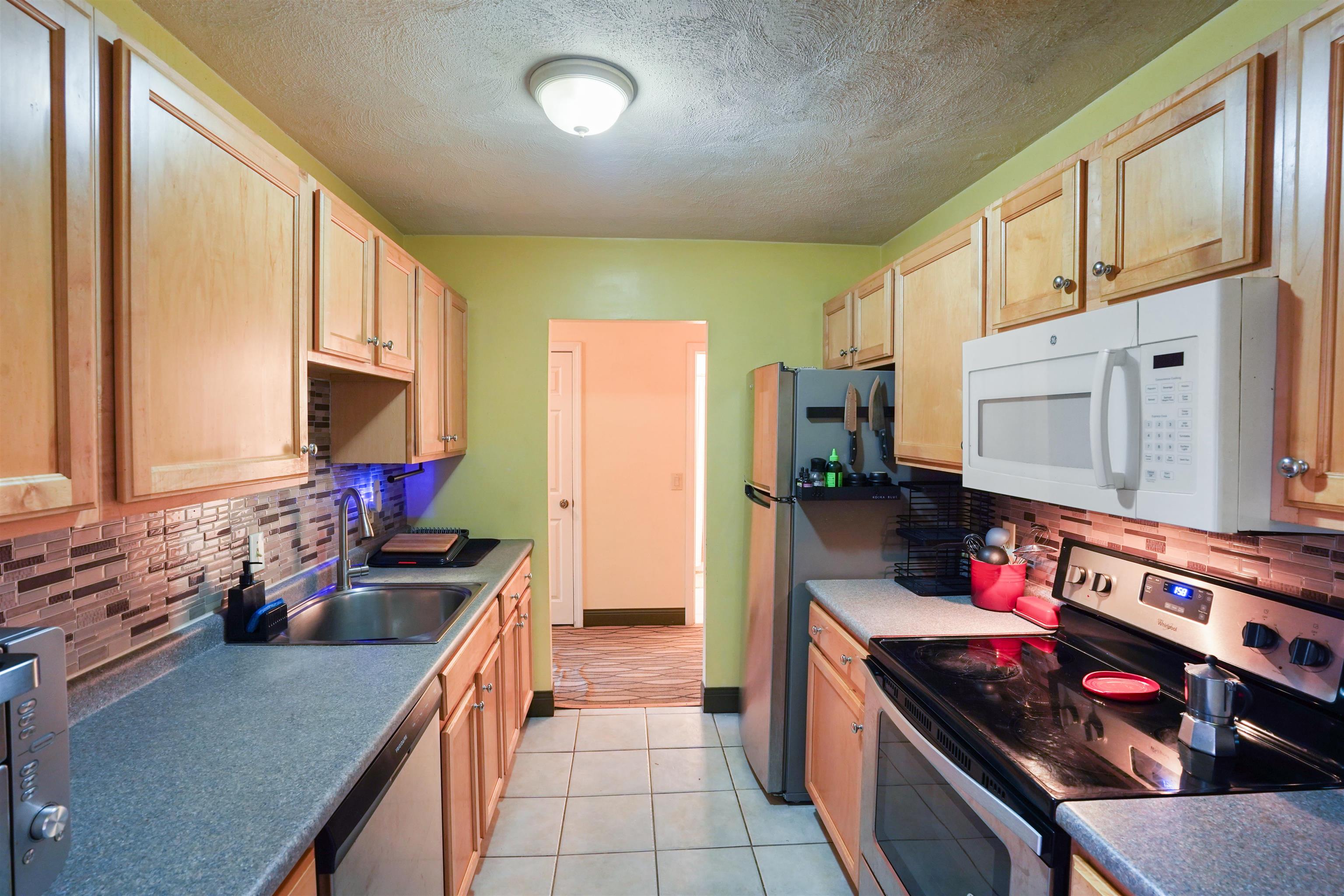 11 Strawberry Bank Road Unit: 17