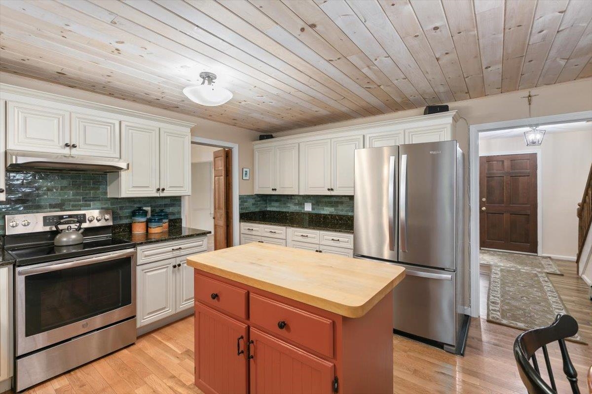 18 Winterberry Drive