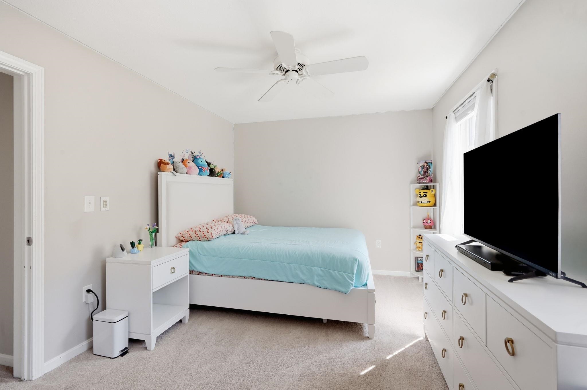 6 Veterans Road Unit: 14