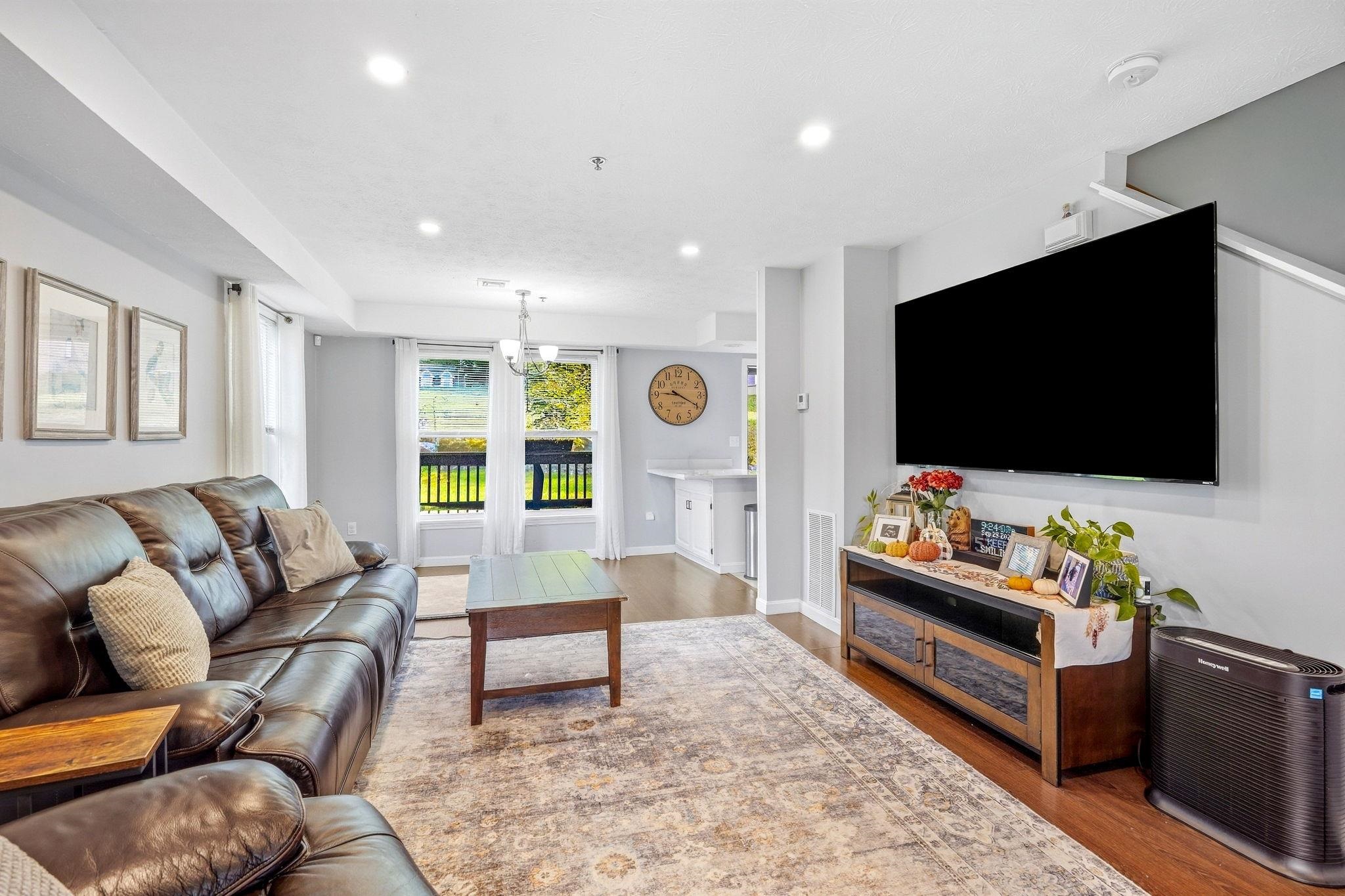 49 Riviera Road