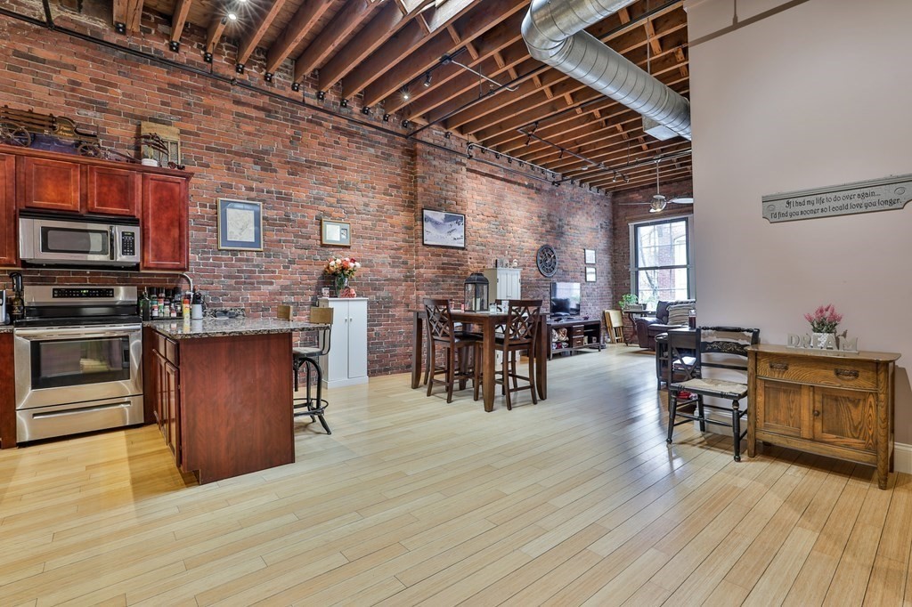 61 Market Street # 4D