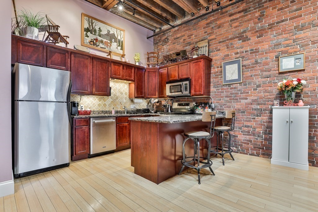 61 Market Street # 4D