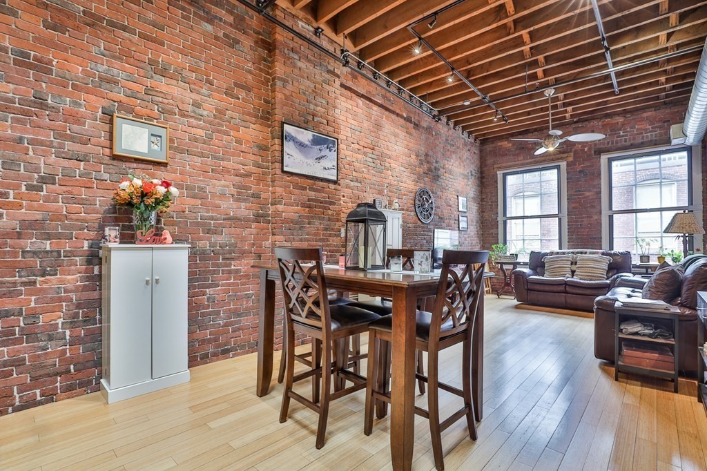 61 Market Street # 4D