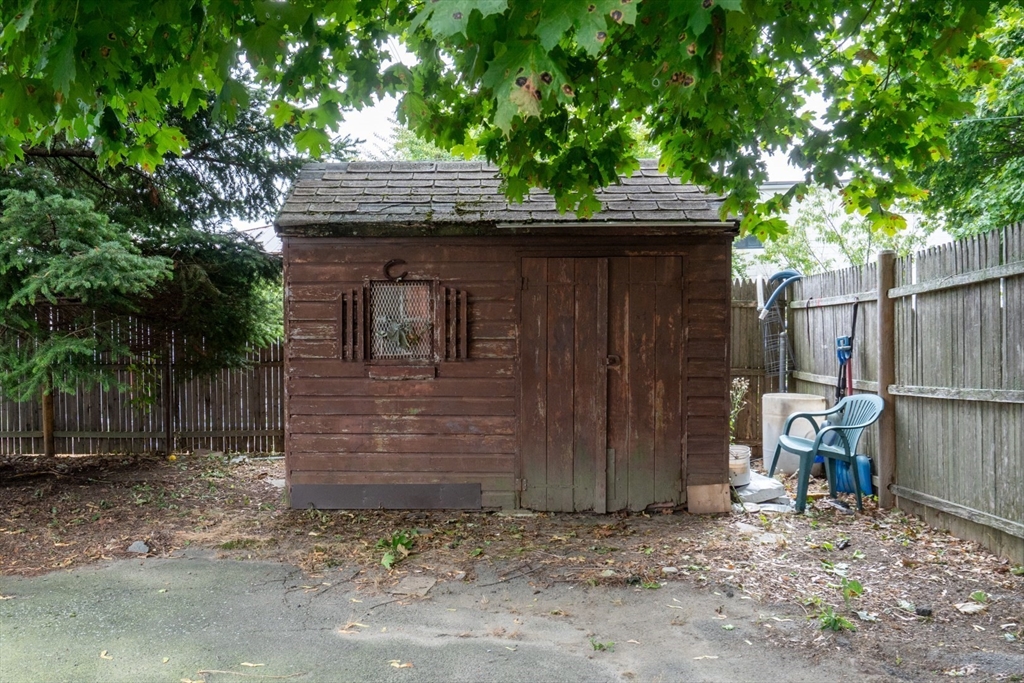 20 Taylor St