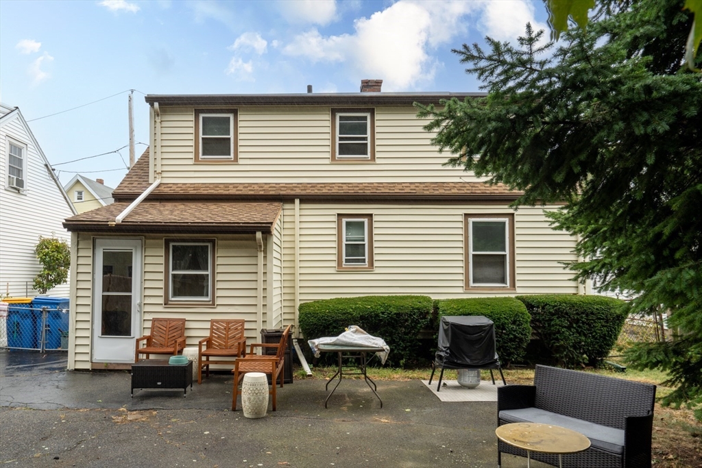 20 Taylor St