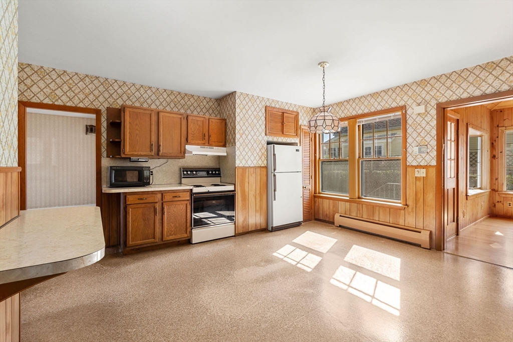 24 Sherbrook Ave, Worcester