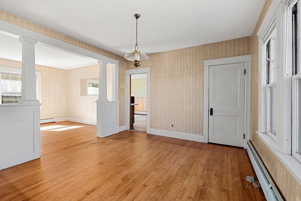 24 Sherbrook Ave, Worcester