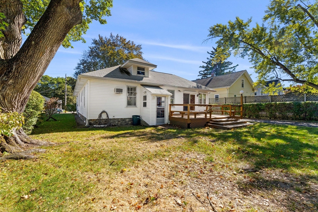 24 Sherbrook Ave, Worcester