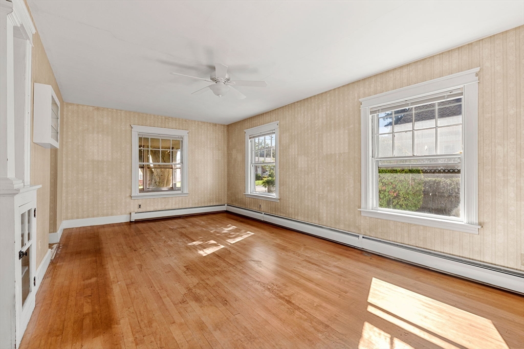 24 Sherbrook Ave, Worcester
