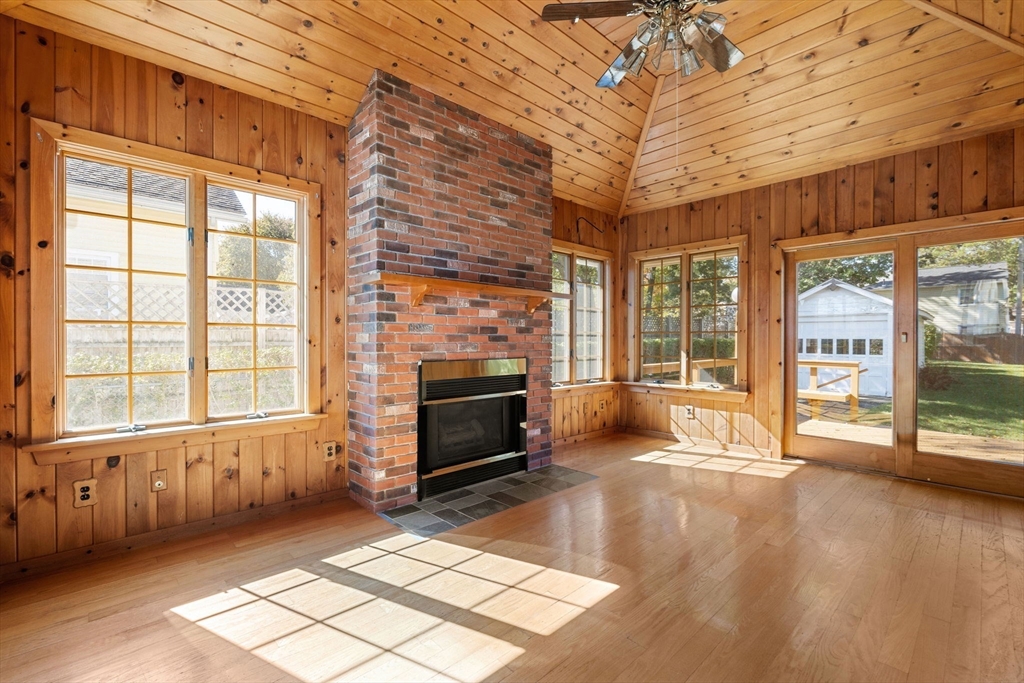 24 Sherbrook Ave, Worcester