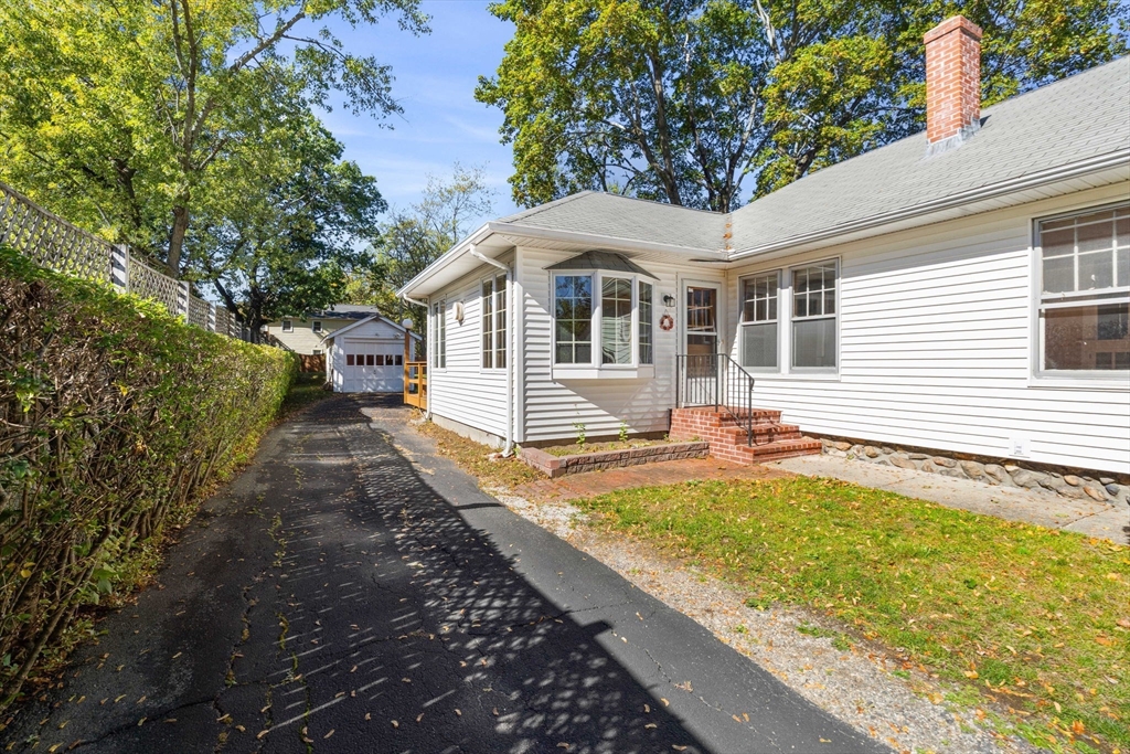 24 Sherbrook Ave, Worcester