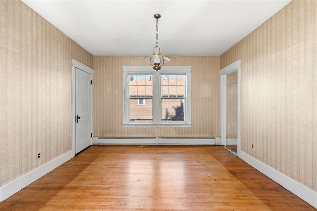 24 Sherbrook Ave, Worcester