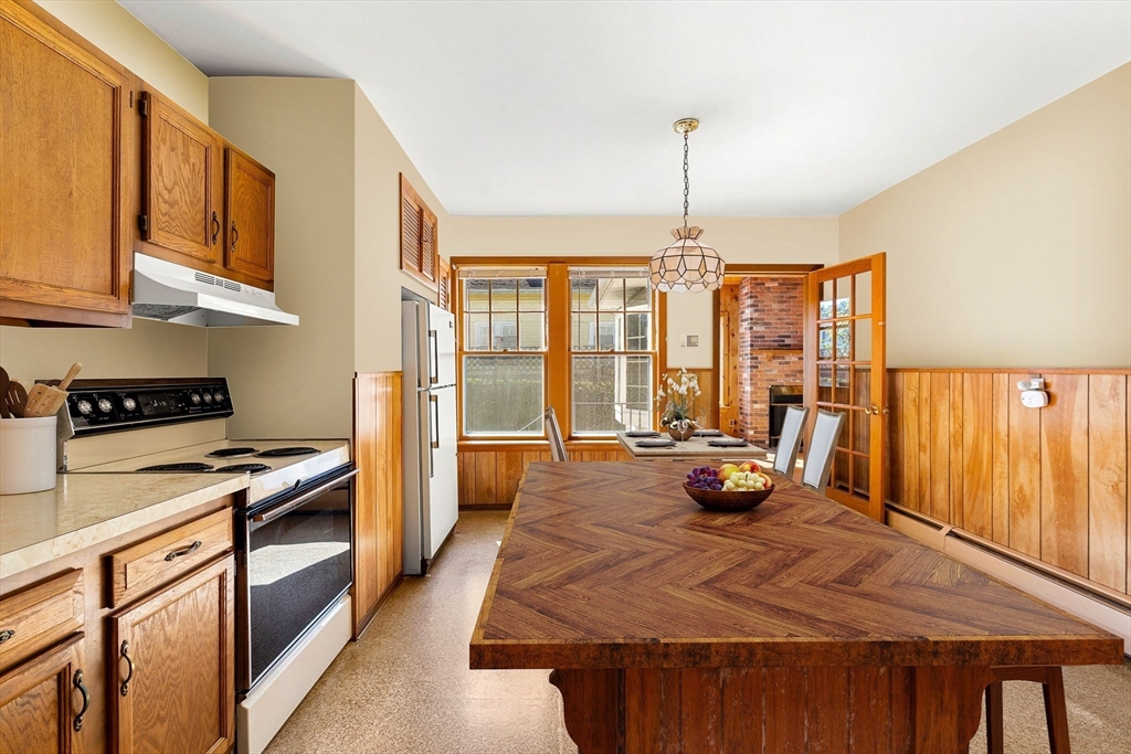 24 Sherbrook Ave, Worcester