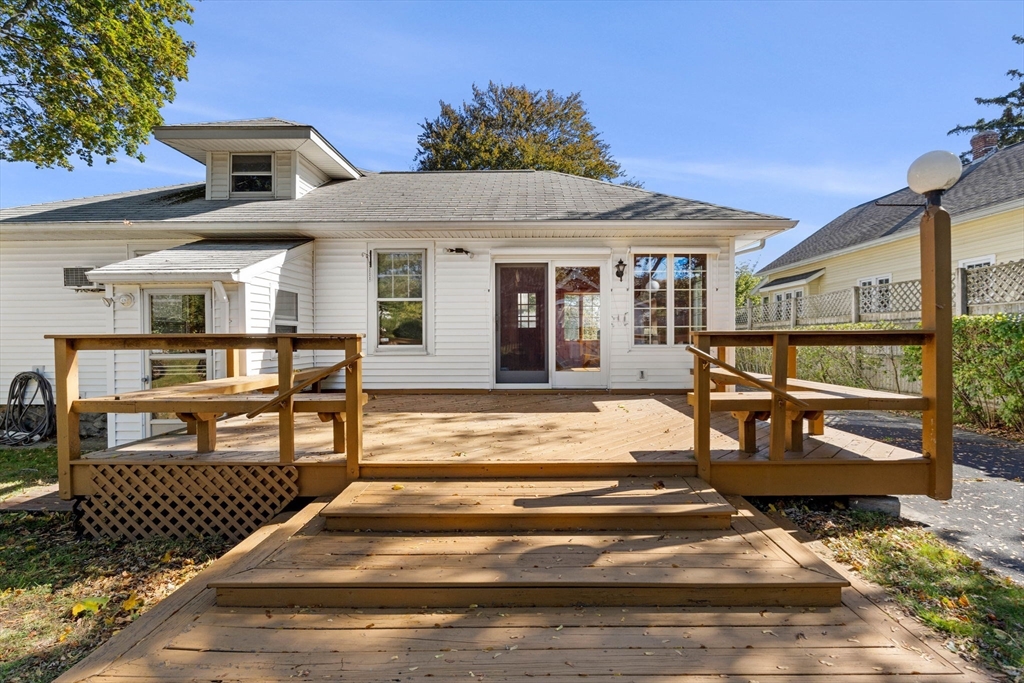 24 Sherbrook Ave, Worcester
