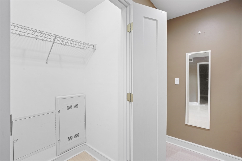 770 Washington Ave # 406