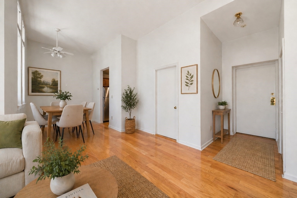 350 W 4th St # 204