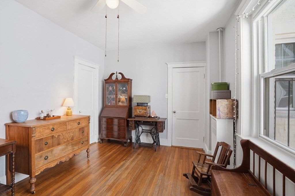 343 S Huntington Ave # 5