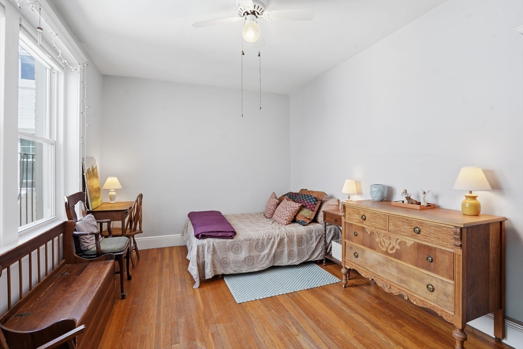 343 S Huntington Ave # 5