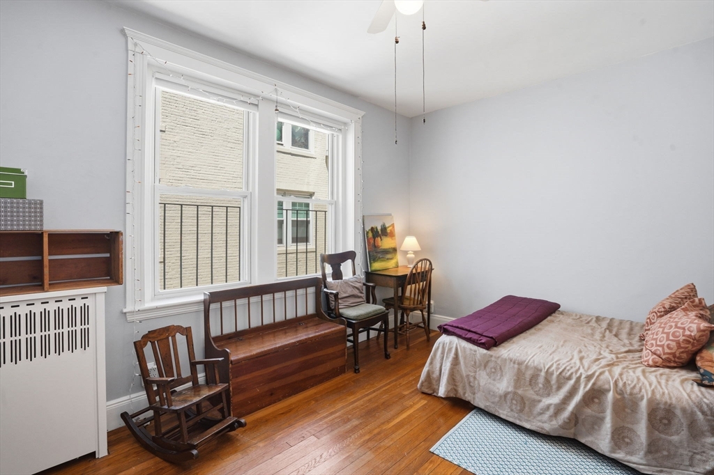 343 S Huntington Ave # 5