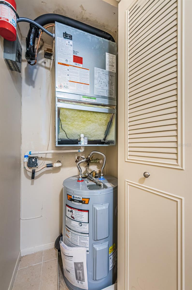 4880 LOCUST ST NE #227