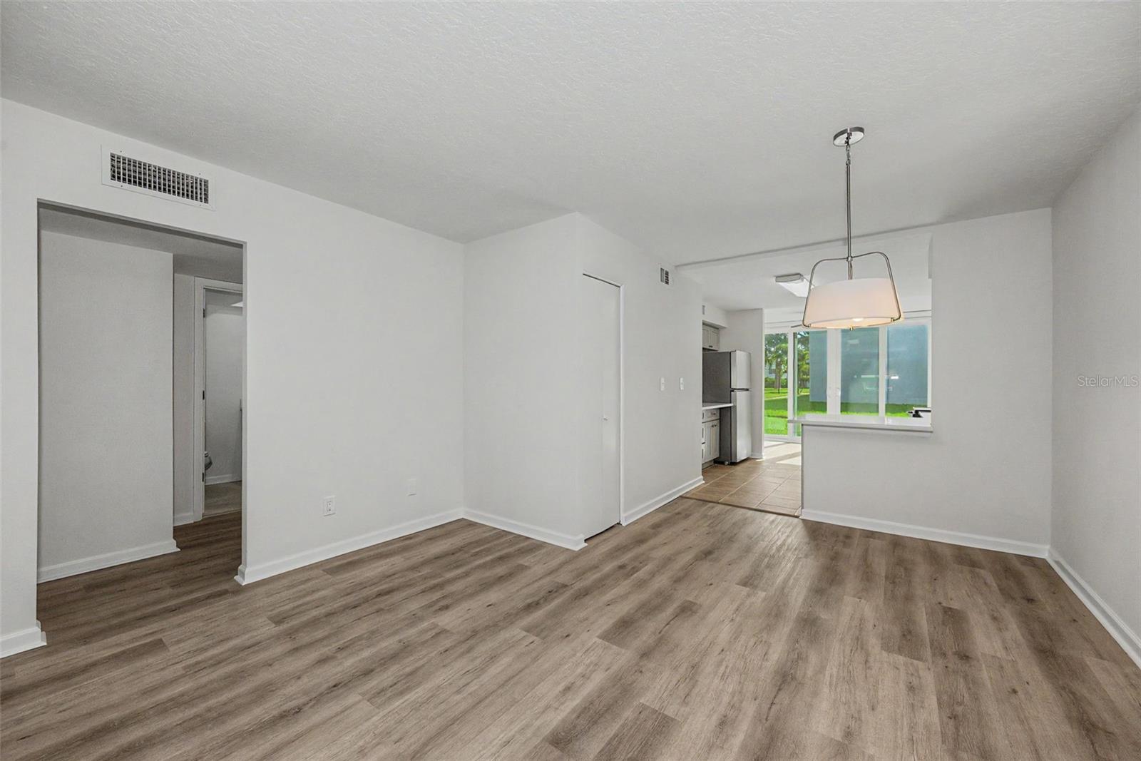 4715 BAY ST NE #127