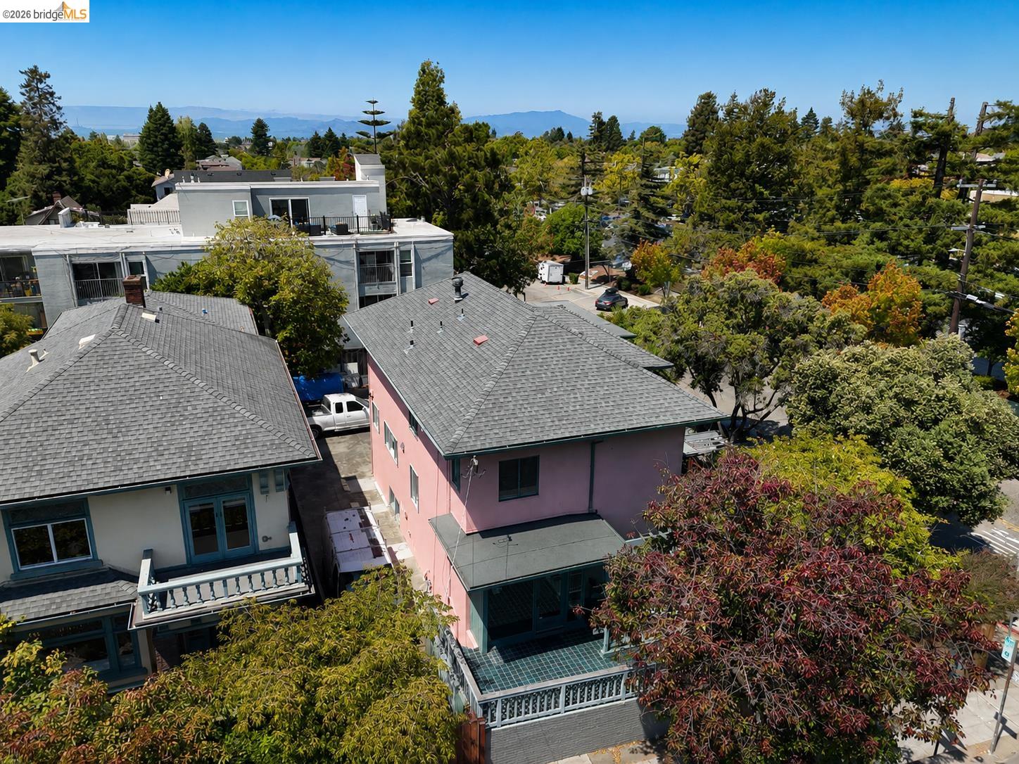 2520 Milvia Street