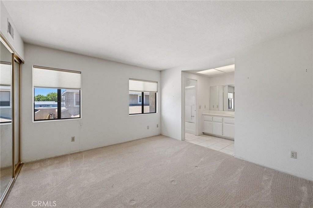 552 Hamilton Street C1