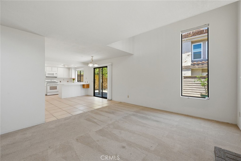 552 Hamilton Street C1