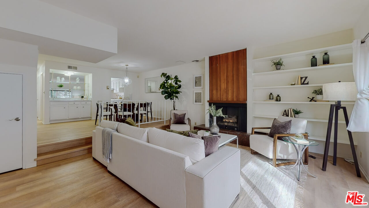 1830 Kelton Ave Unit: 11