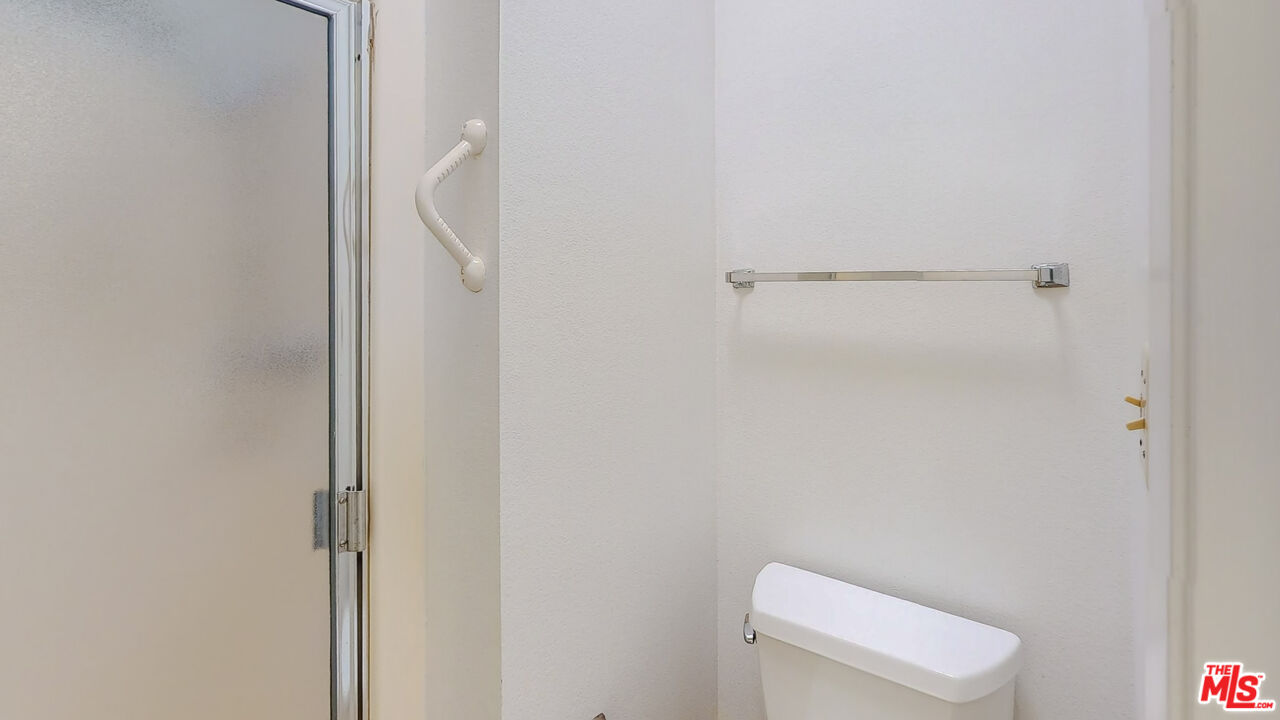 1830 Kelton Ave Unit: 11