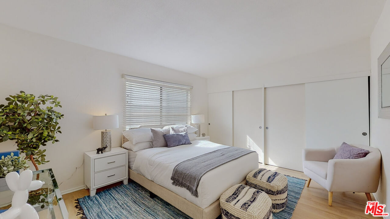 1830 Kelton Ave Unit: 11