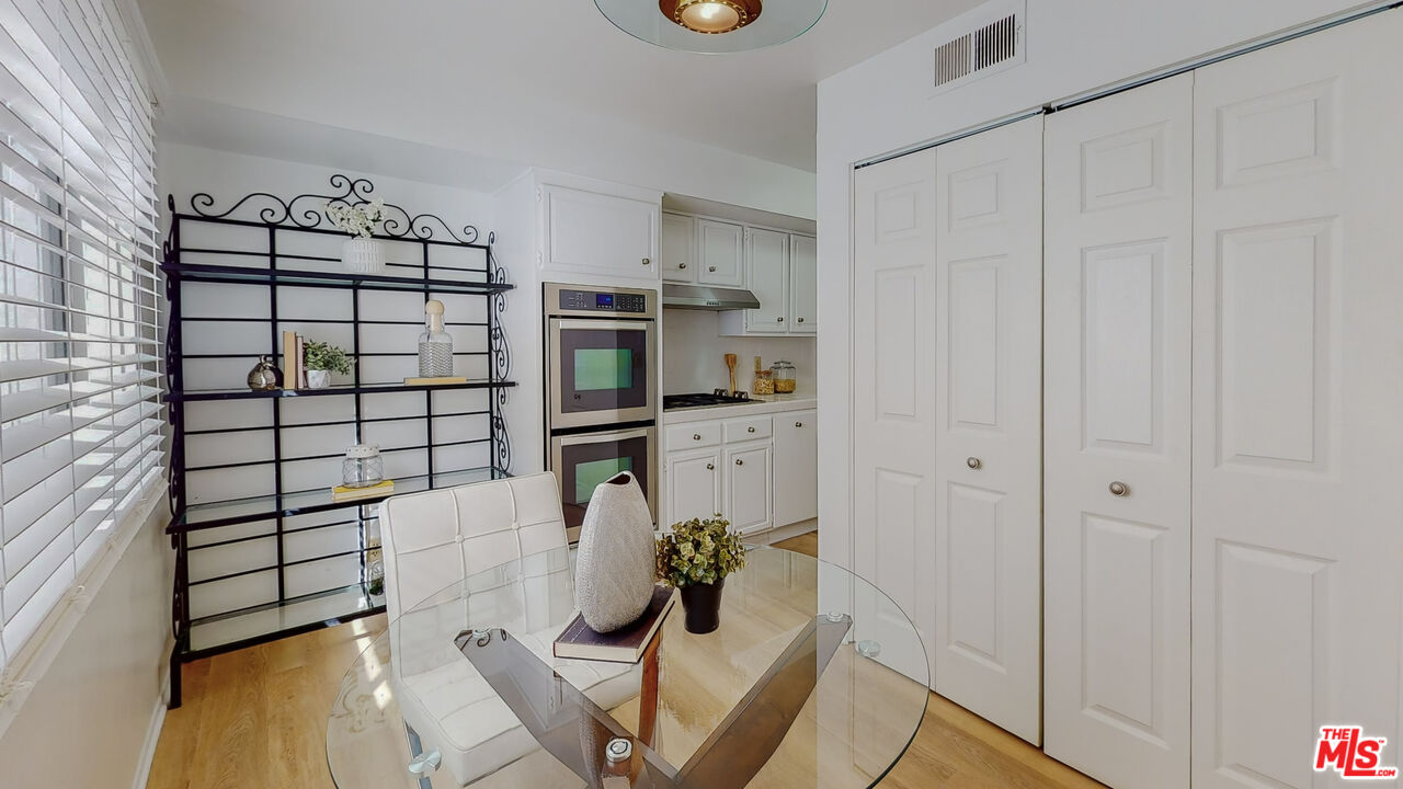 1830 Kelton Ave Unit: 11