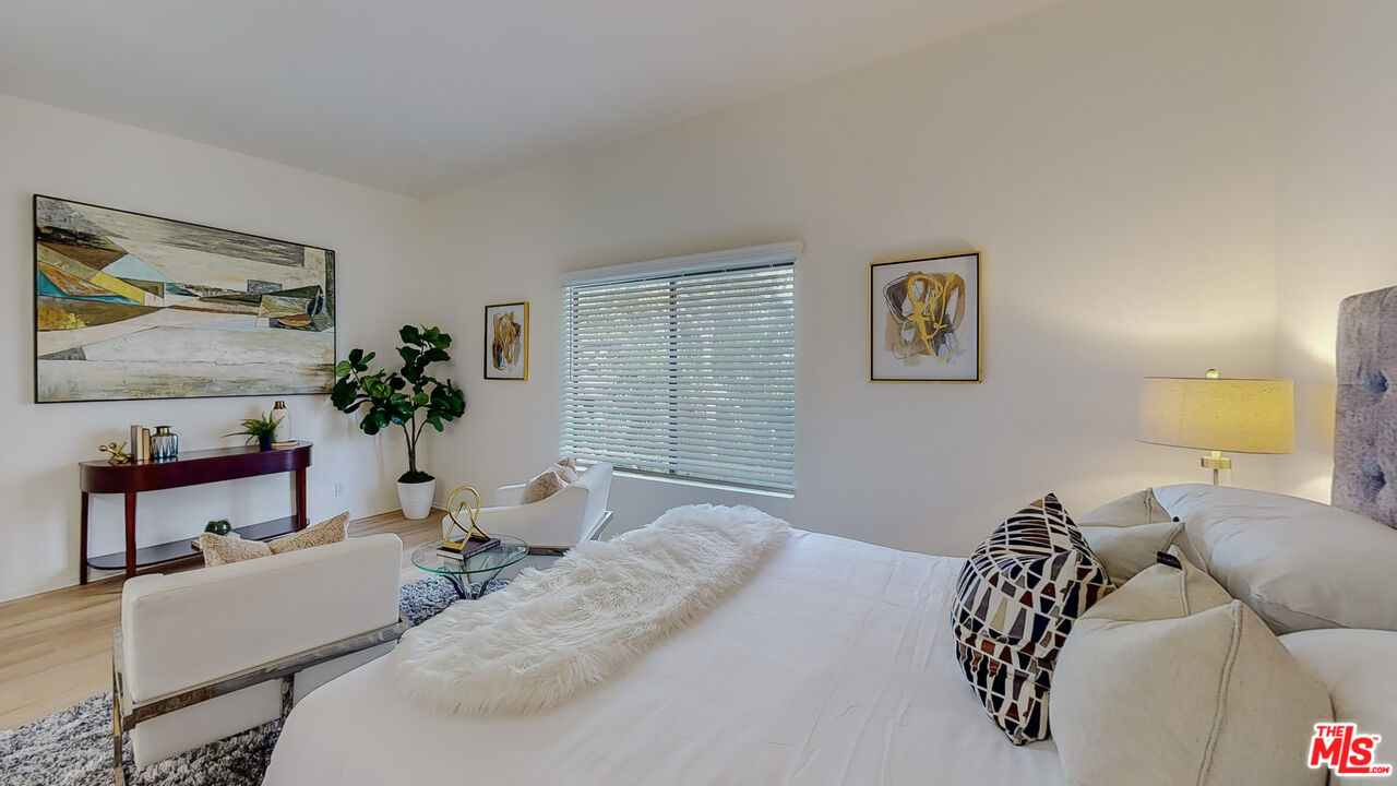 1830 Kelton Ave Unit: 11
