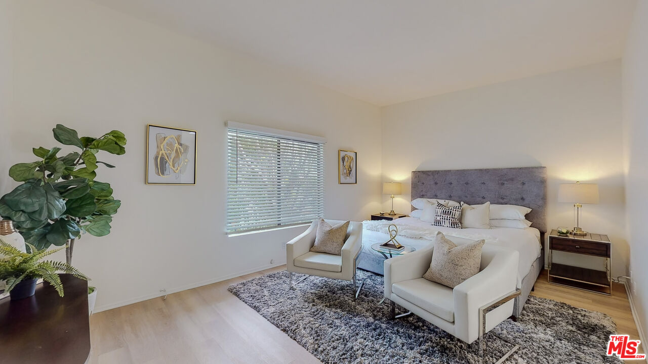 1830 Kelton Ave Unit: 11