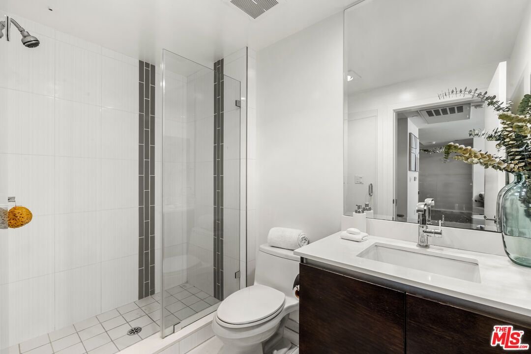 1700 Sawtelle Blvd Unit: 215