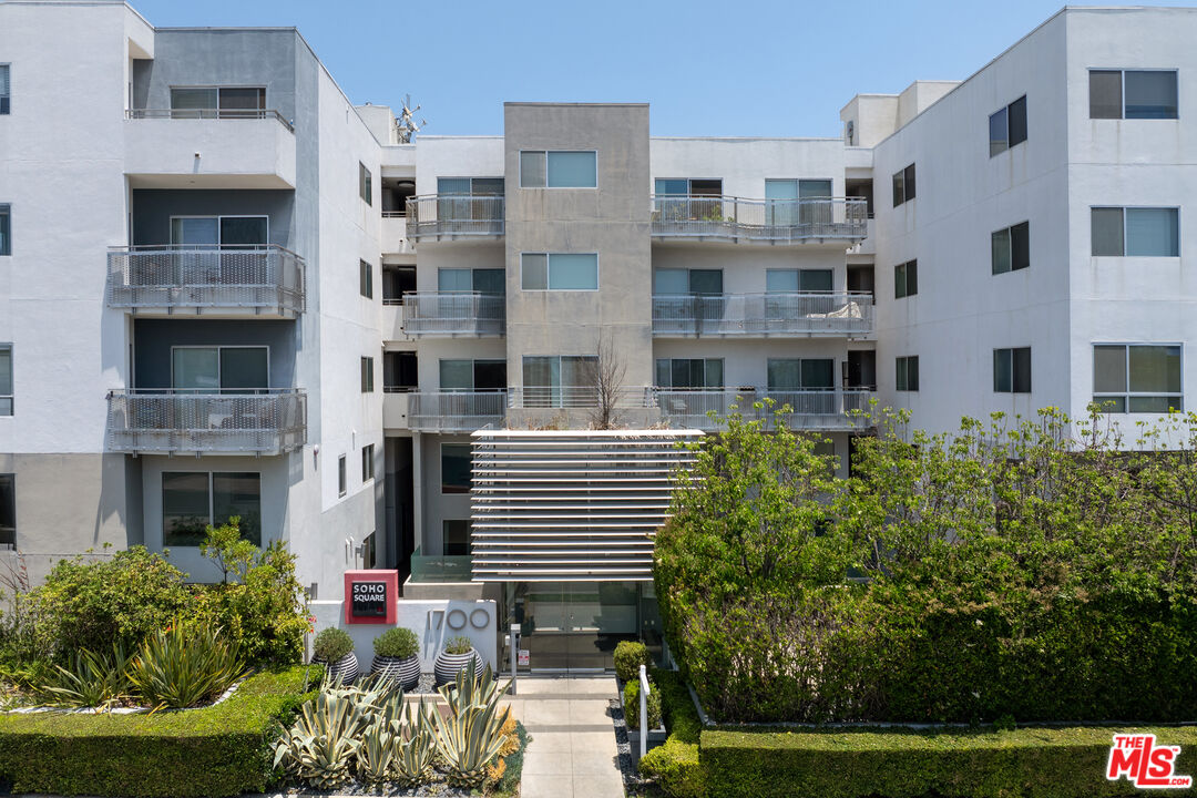 1700 Sawtelle Blvd Unit: 215