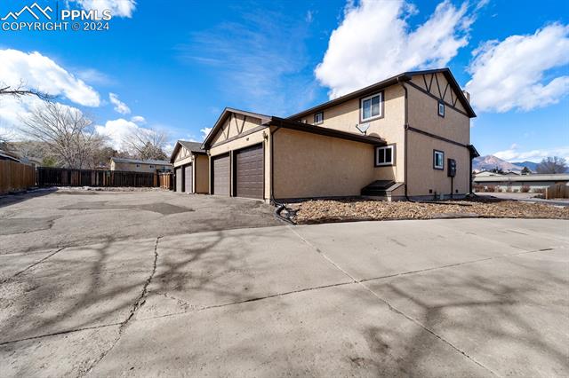 1299 Vondelpark Drive C