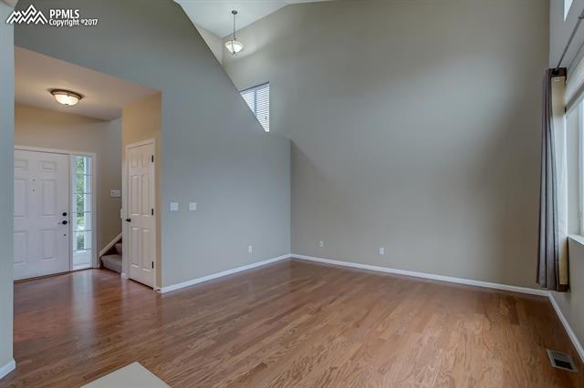 5675 Rose Ridge Lane