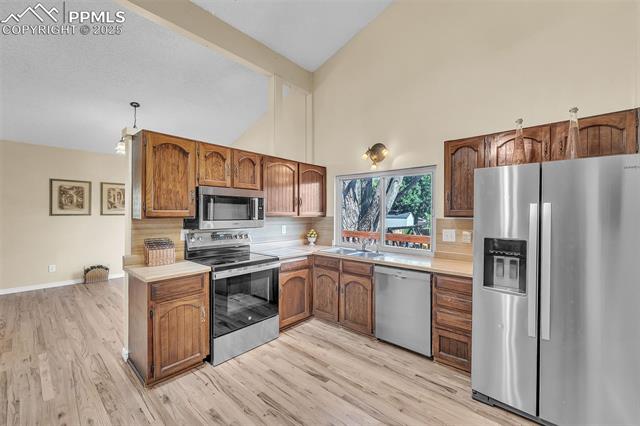 4774 Bunchberry Lane