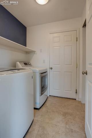 5675 Rose Ridge Lane