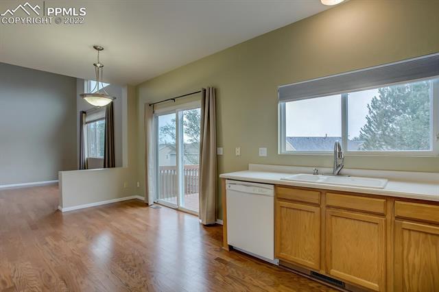 5675 Rose Ridge Lane