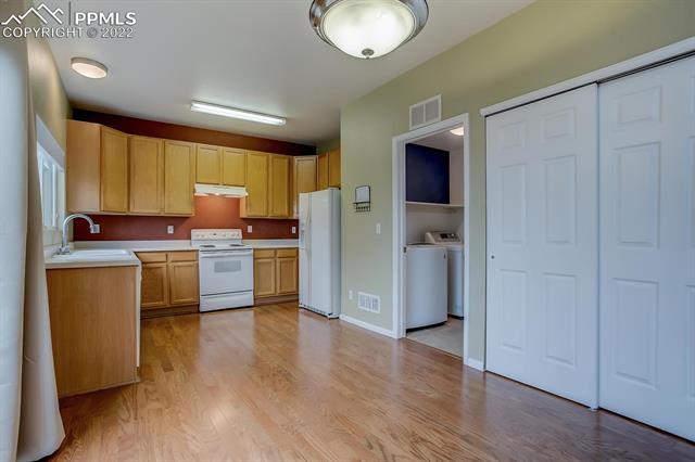 5675 Rose Ridge Lane