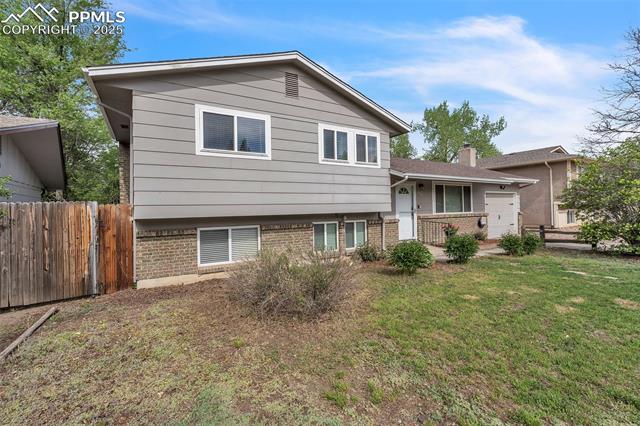 1320 Sanderson Avenue